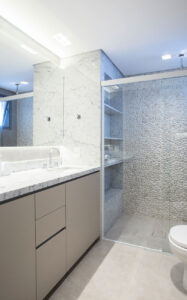 811-1300-set-construcoes-apartamento-moderno-loeil-ambientes-integrados-cozinha-aberta-(29)